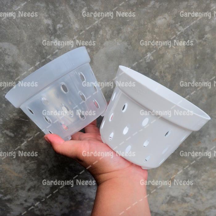 Pot Tanaman / Pot Bunga Banyak Lubang NKT Poros 15 Putih Bening