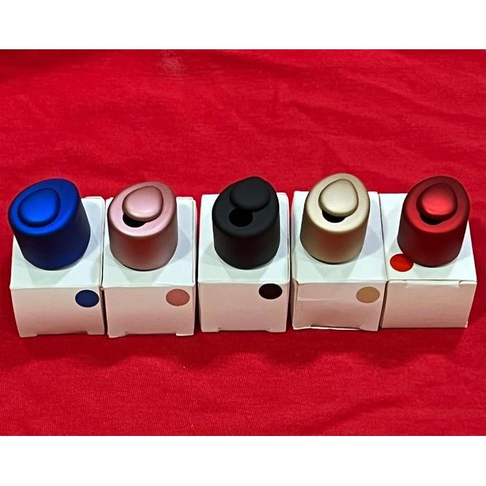 Caps Uwoo Y1 New