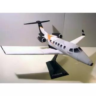 Pesawat Phenom 300 Papercraft