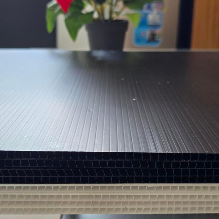 

Impra Board / PP Corrugated ( 1,25 x 2,44 M ) / WAJIB DIPOTONG