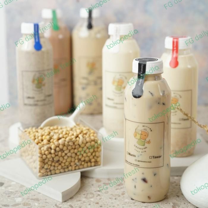 

Pilihan- Susu Kacang Kedelai Rumahan (Merek Grandma Soy Milk)