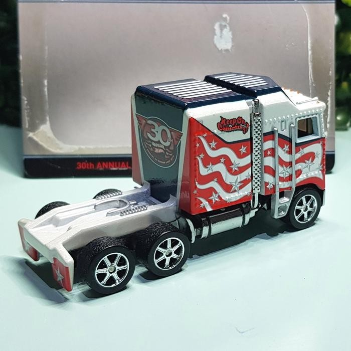 Hot wheels thunder roller 30th collectors convention holo 4d rare