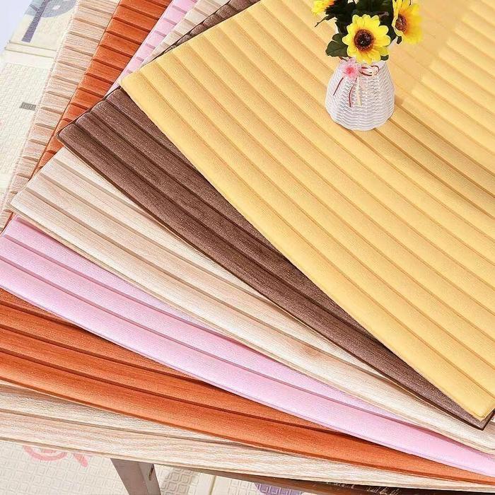 Moi Wallpaper Dinding 70X70Cm 3D Timbul Garis Kayu Sticker Tembok Foam Menahan Benturan A53
