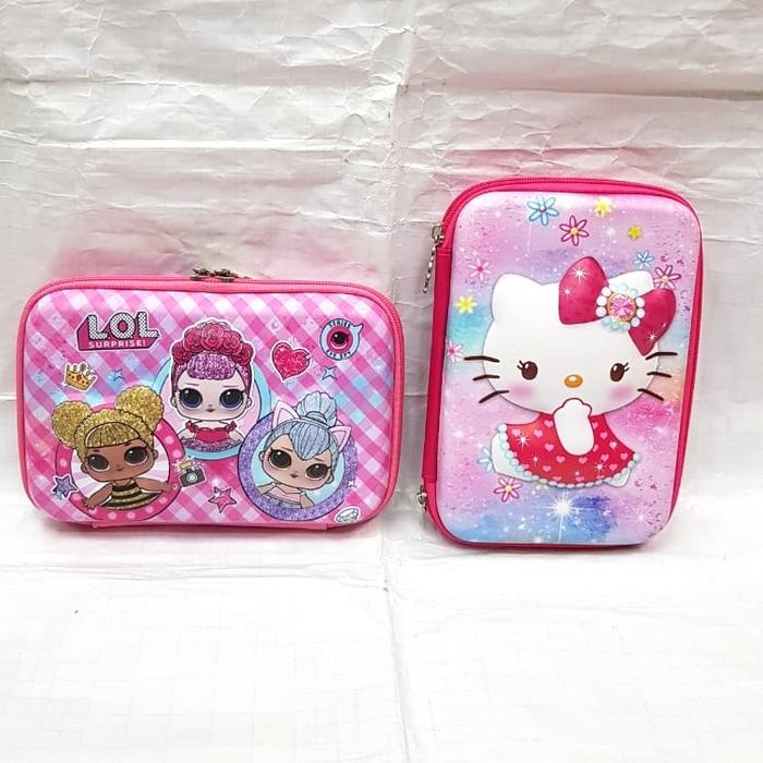 

TEMPAT PENSIL CEWEK MODEL SMIGGLE KARAKTER