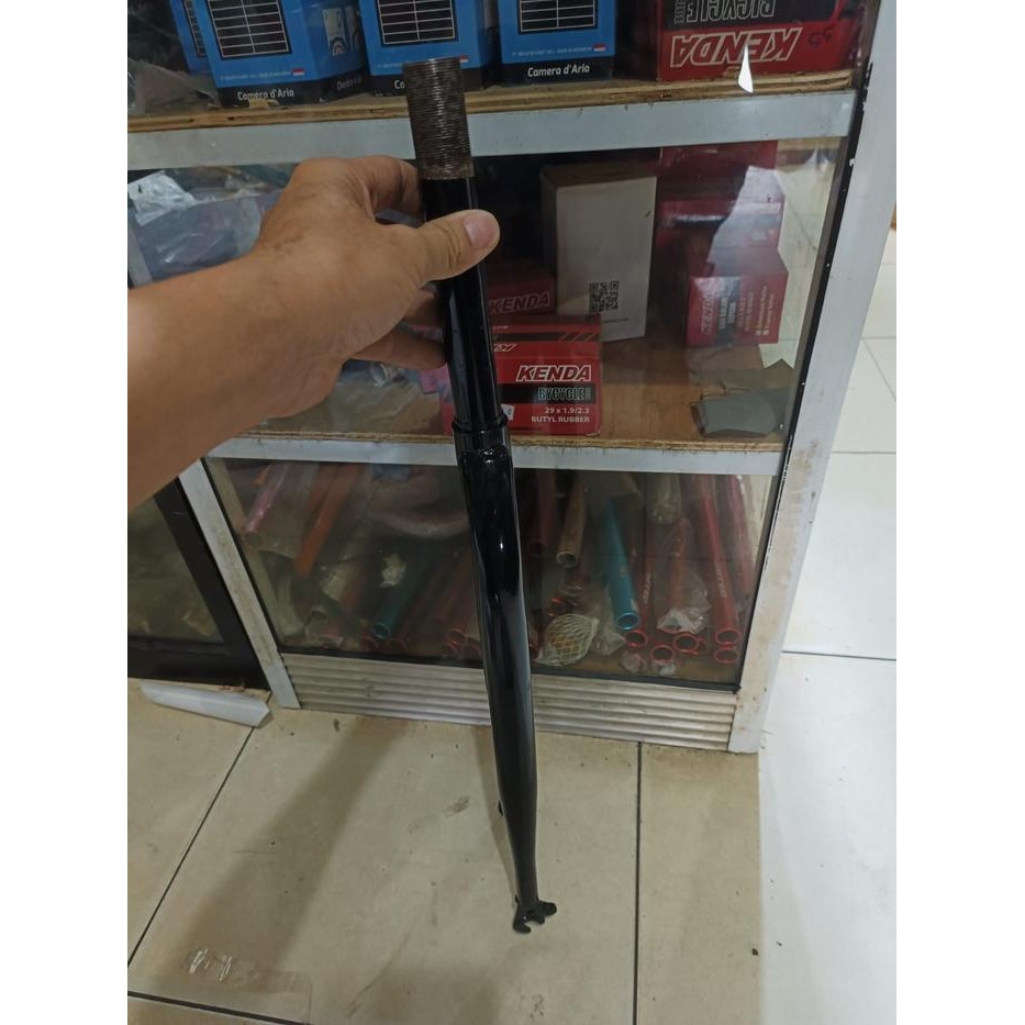 FORK SEPEDA FIXIE 700C MODEL CLASSIC BAHAN BESI UKURAN STANDAR DRAT INSERT ADAPTOR STEM 22.2