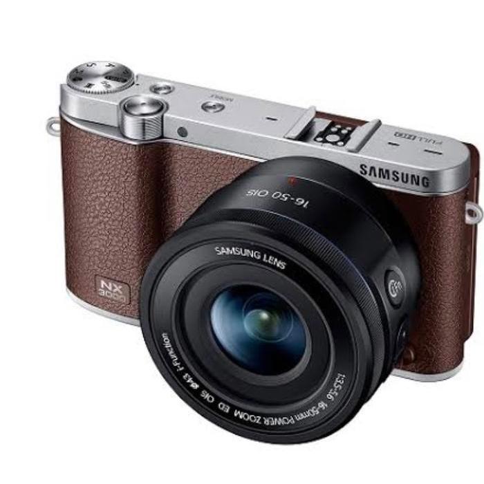 Samsung Camera Mirrorless NX300 SECOND