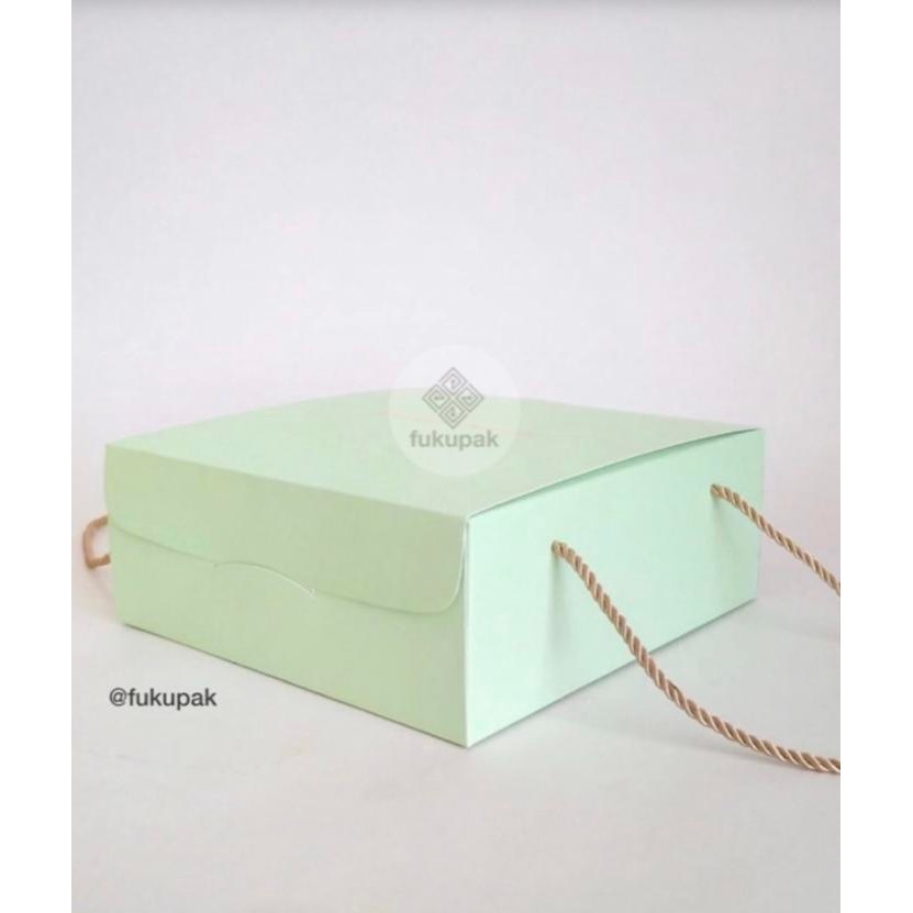 Box Handle Tali 22x22 Kotak Kue Spiku Cake Roti Dessert Box (10pcs)