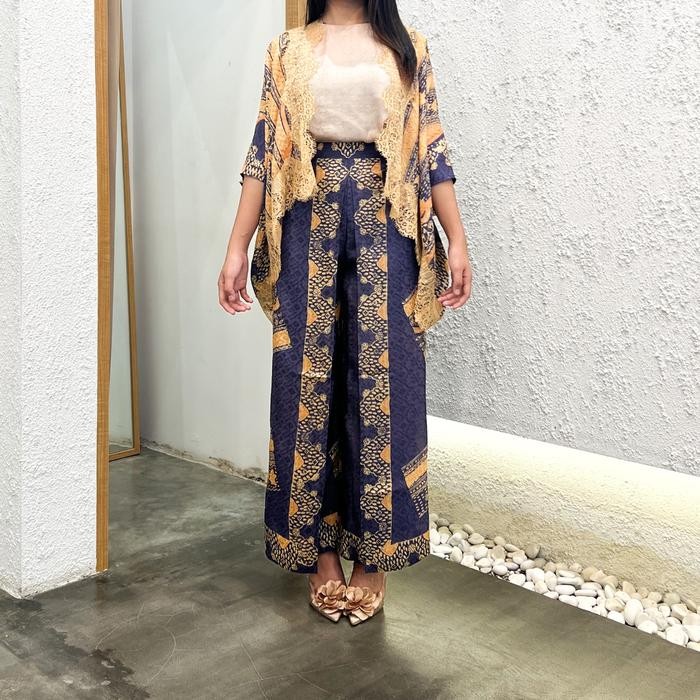 Lausboutique-Abaka Set-Seri 1023-Oneset Batik Wanita Pesta Celana Fit Kulot Loose Outer Panjang