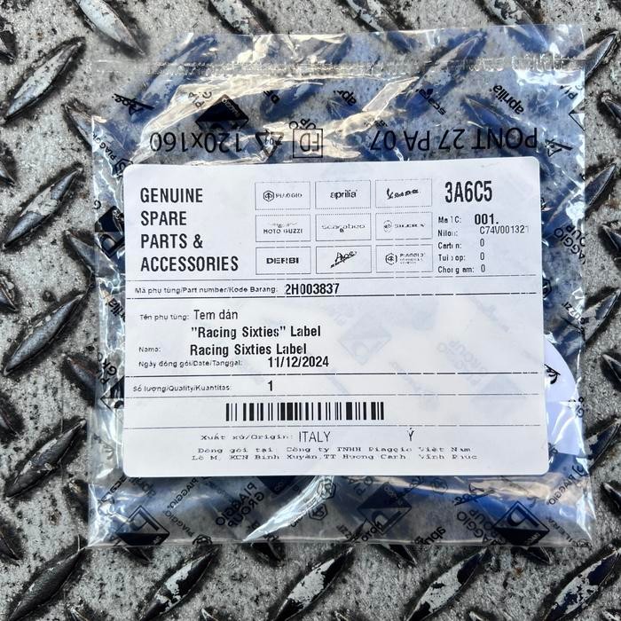 Emblem Original Vespa Racing Sixties Edition