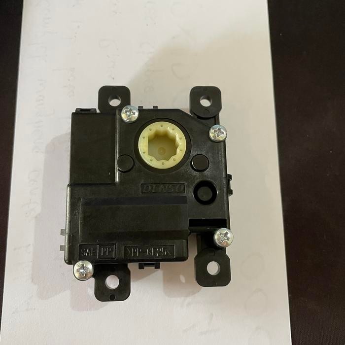 Servo motor Alphard Belakang Original