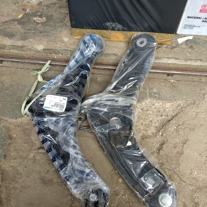 Lower Arm Assy Sayap Assy Mazda 2 Mazda2