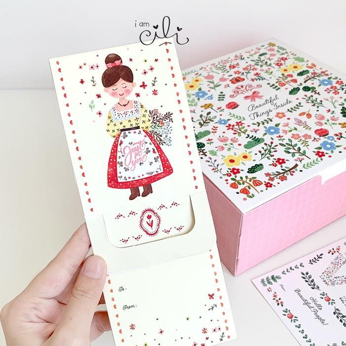 (BOX 20 X 20 X 8 CM) KOTAK KUE BOLU LAPIS LEGIT MOTIF BUNGA CANTIK (ISI 10)