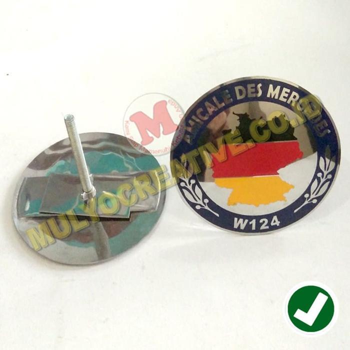 Emblem Grill Mercedes Benz W124 Logo Jerman - Tempelan Gril Mobil