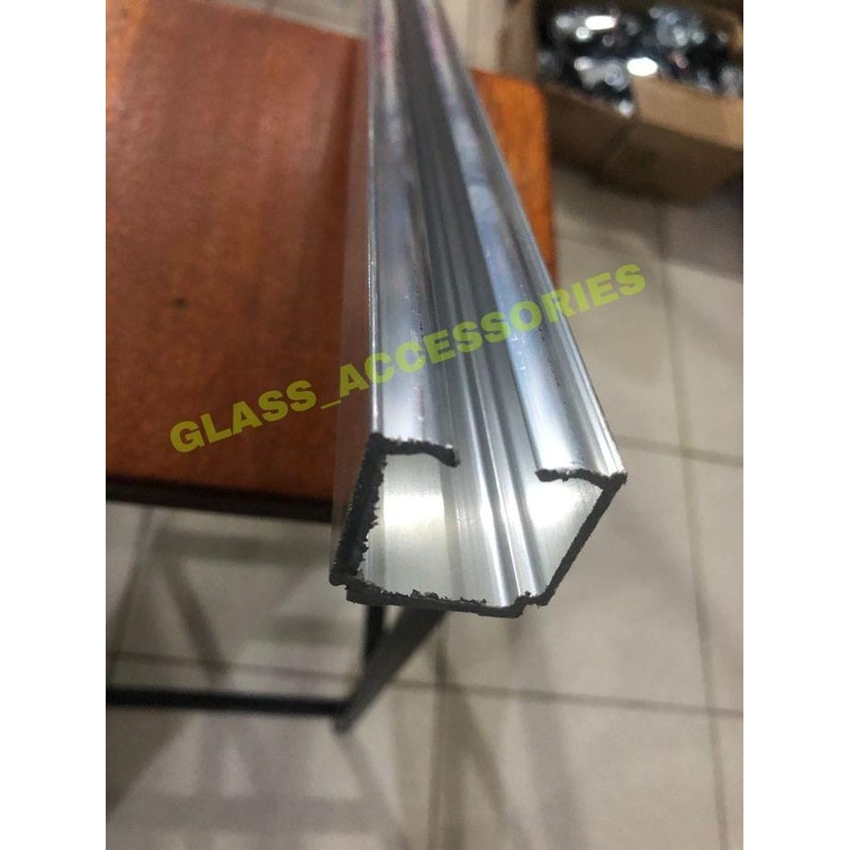 Rel Pintu lipat/track husky 2 mtr