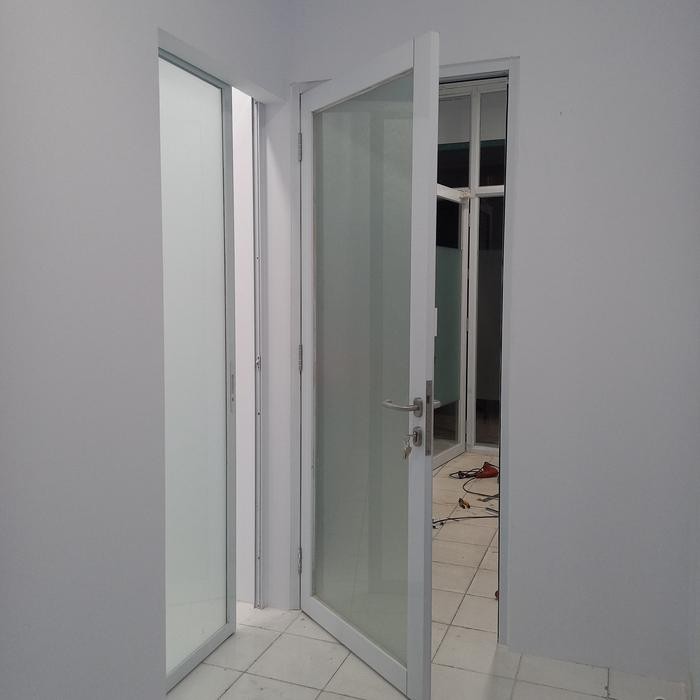 pintu kaca aluminium 210x90
