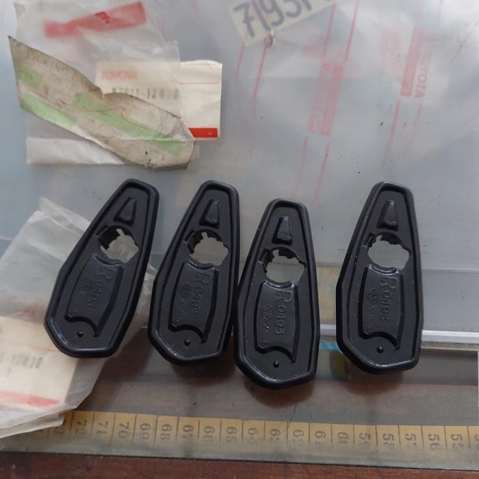 Tatakan Spion Tanduk Corolla DX KE70 Th 80 Kanan Original 87911-12070