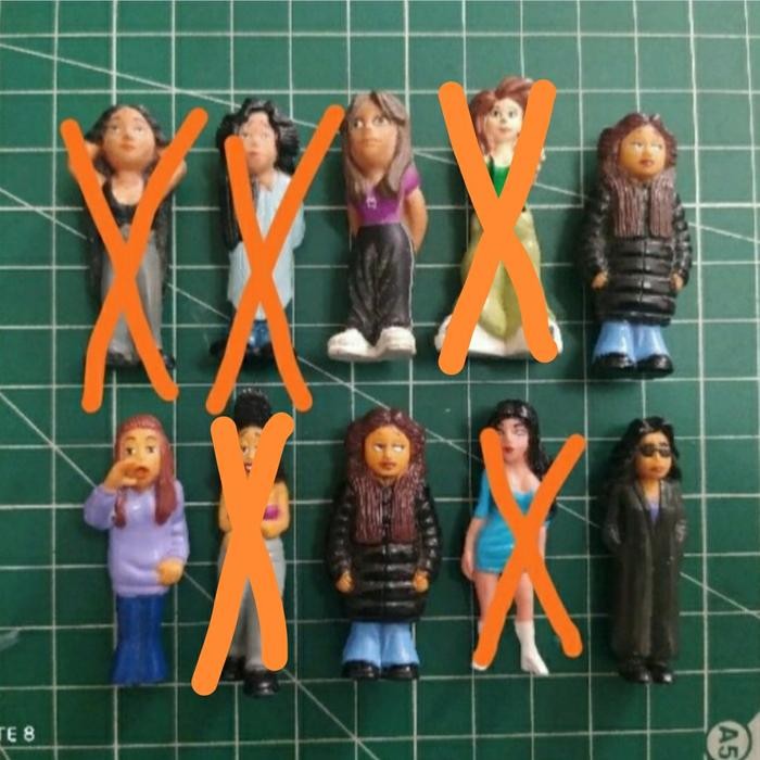 q9v5- Figure Homies Female C 1/32