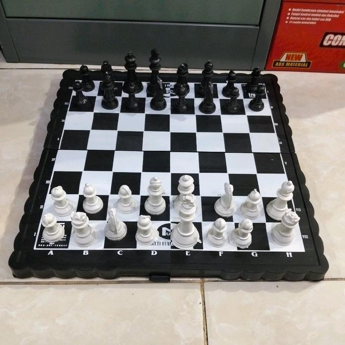NEW MAINAN PAPAN CATUR PLASTIK CATUR BESAR