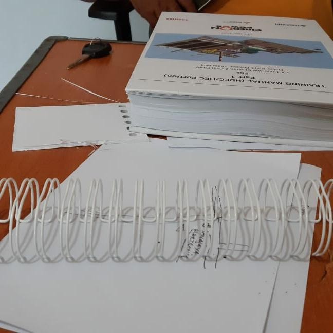 

KAWAT SPIRAL 5/8 A4 RING KAWAT SPIRAL JILID UKURAN 5/8 A4 2:1 23LUBANG