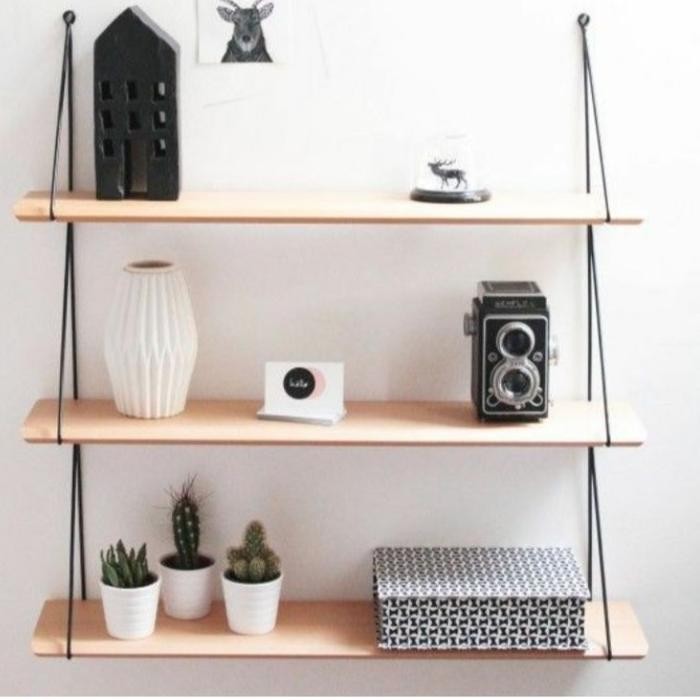 

New RAK GANTUNG MACRAME NO 099 BAHAN TALI KATUN DAN KAYU