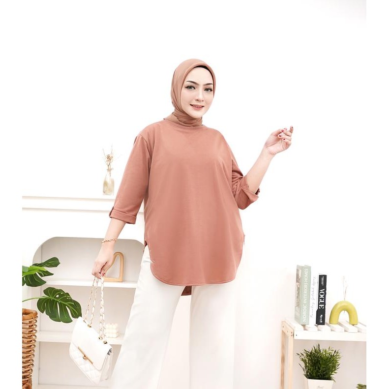 Atasan Wanita MIEKO Kaos Lengan 3/4 Polos Ukuran M-L-XL - Baju Polos