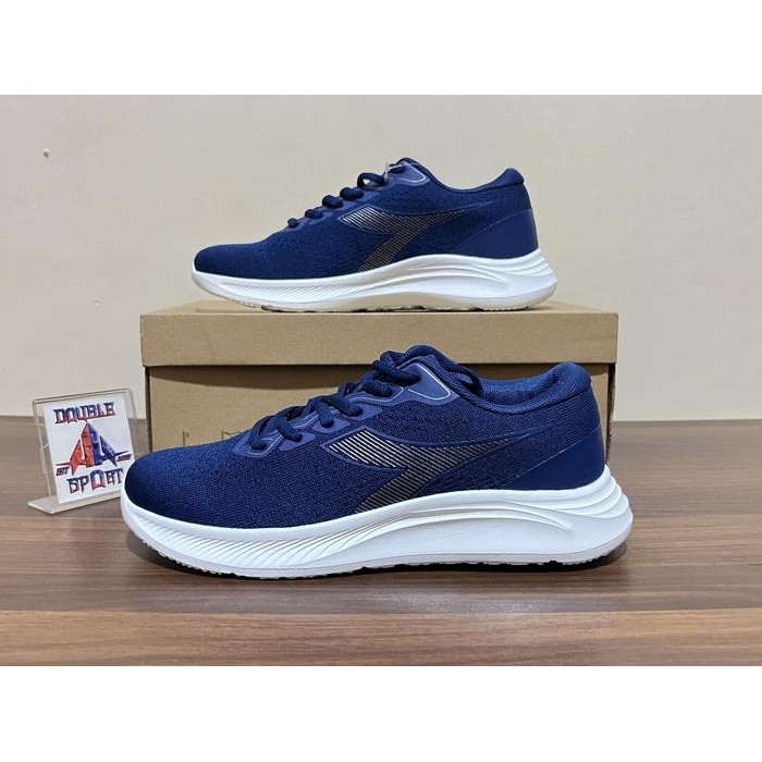 NEW Sepatu sekolah olahraga casual pria Diadora Malco Navy Biru Original SALE