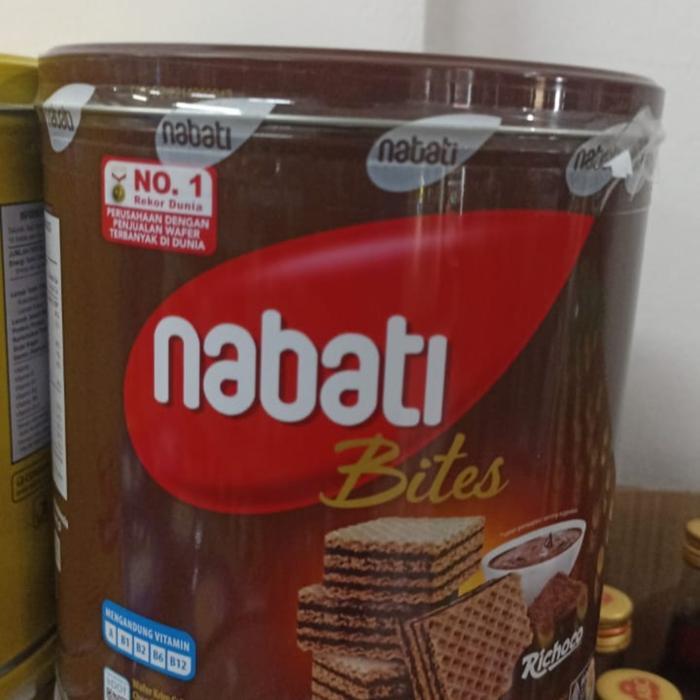 Nabati Kaleng 1 Karton Coklat Bite Isi 6 Kaleng
