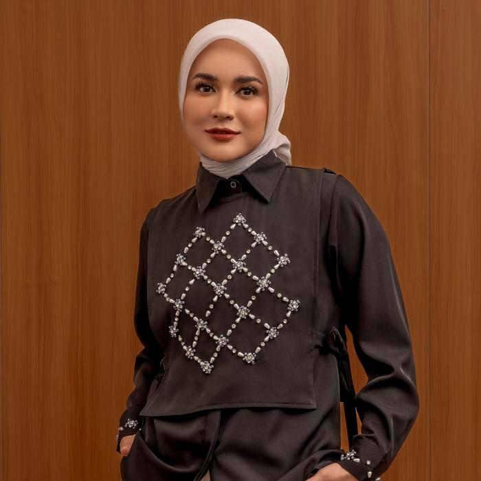 Jenna and Kaia - Linqa Top - Kemeja Wanita Lengan Panjang - BLACK S