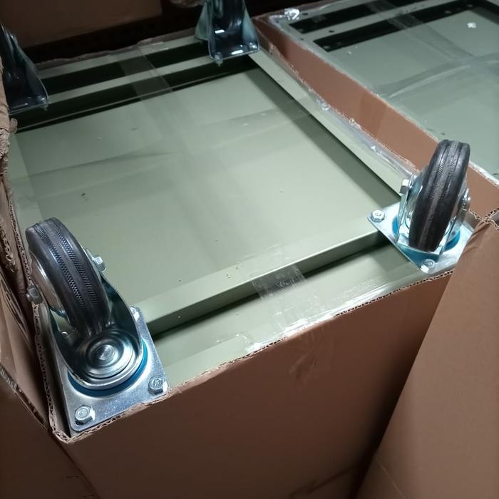 

PETI UANG PLAT BESI / CASH CONTAINER