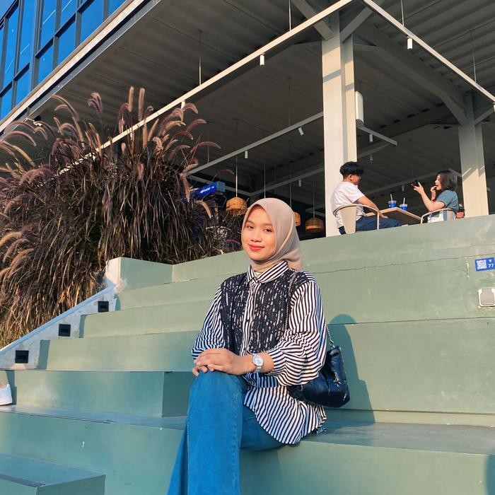 mul Inara Lace Blouse By Shafitri - Atasan Kemeja Brukat Kombinasi Rayon