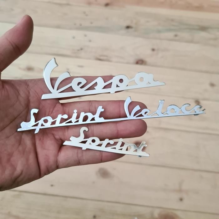 Aksesoris Vespa Emblem Vespa Sprint Veloce Latin Set