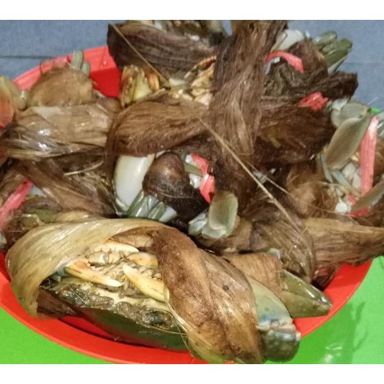 Eat77- Kepiting Segar Kepiting Hidup Isi 4-5 Ekor