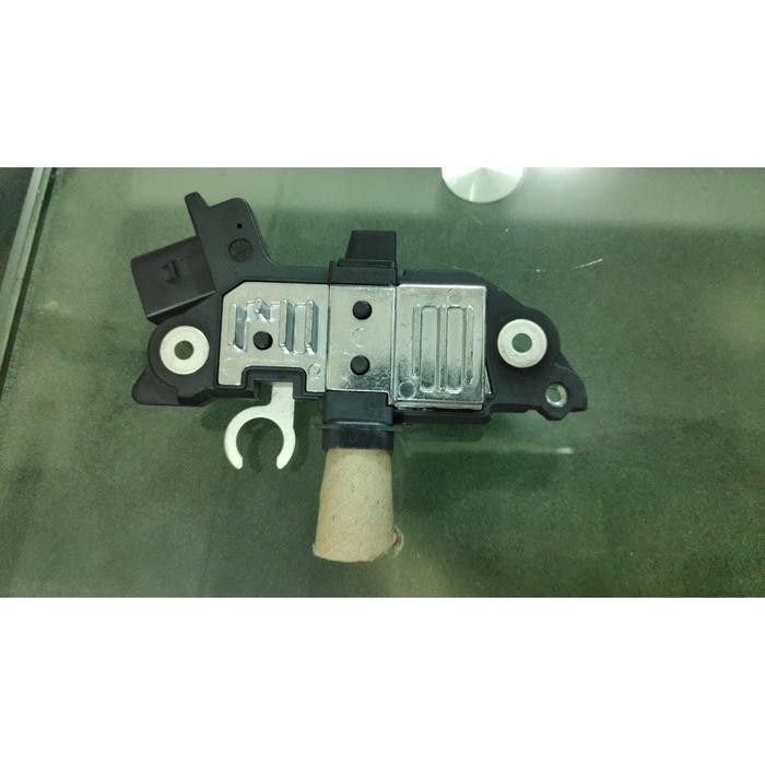 Ic Regulator Mercedes C200 Bmw 318 520