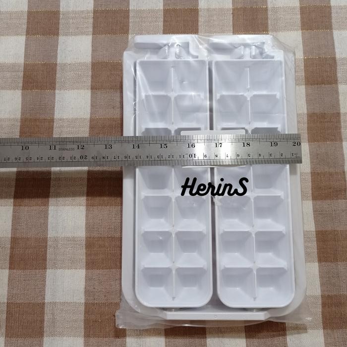 Cetakan Es Batu Ice Twist Sharp Original