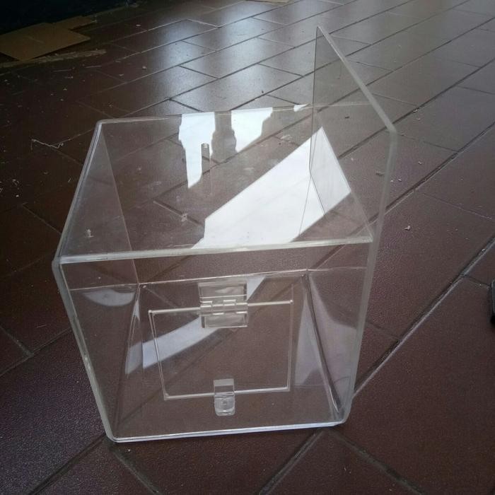 

NEW PRODUK DECIDE ACRYLIC AKRILIK KOTAK AMAL SARAN 20X20X25 3MM TUTI FRUITY