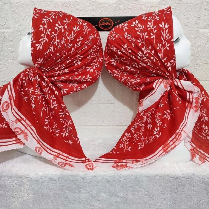 Hijab Segi Empat Voal Motif Lili Merah