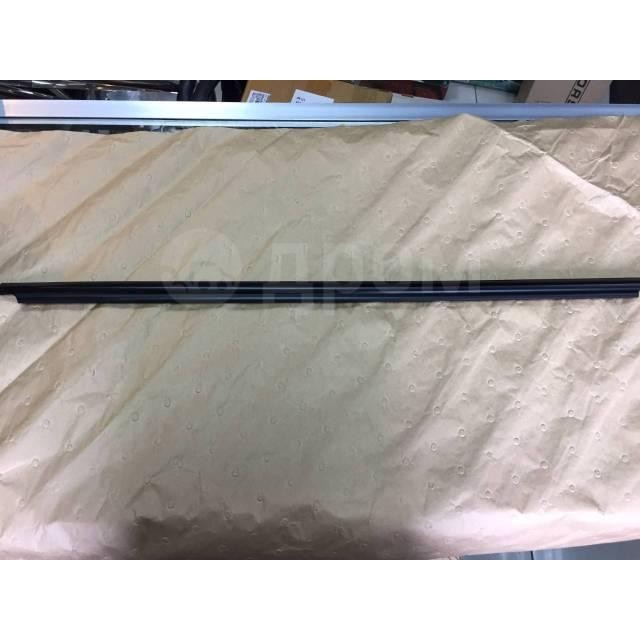 PELIPIT KACA LUAR LAND CRUISER VX 80 BARNDOOR 75710-60021 RH