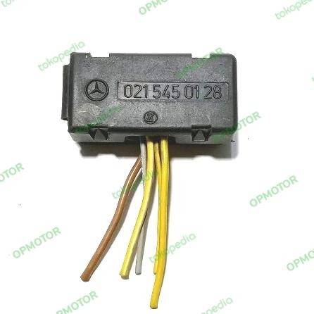 Connector Pintu Belakang Kanan Mercedes Benz W126 W140 W220 W221 W222 0215450128 Original