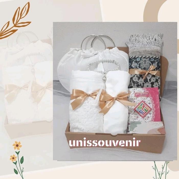 Hampers mukena silk/ hampers mukena /hampers mukena seserahan/hampers mukena seserahan bahan