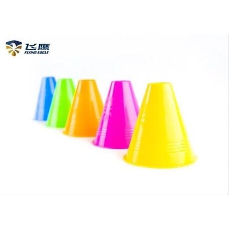 cone atau cup sepatu roda