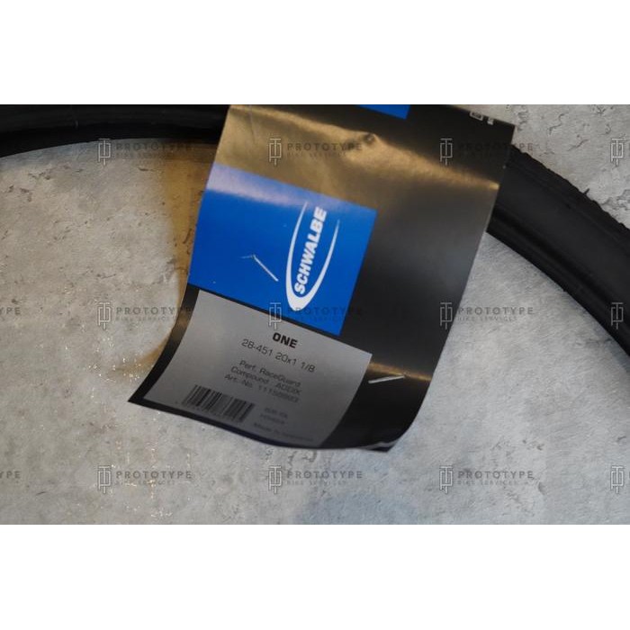 Schwalbe One 22 451 Ban Luar