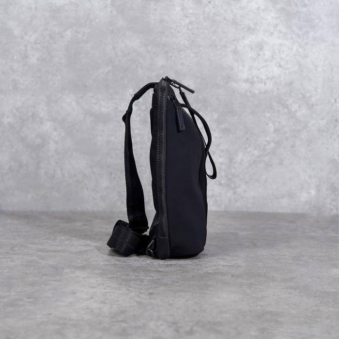 Tas TUMI CROSSE LANYARD BLACK BLACK CROSS BODY BAG 100% ORIGINAL Kualitas Terbaik