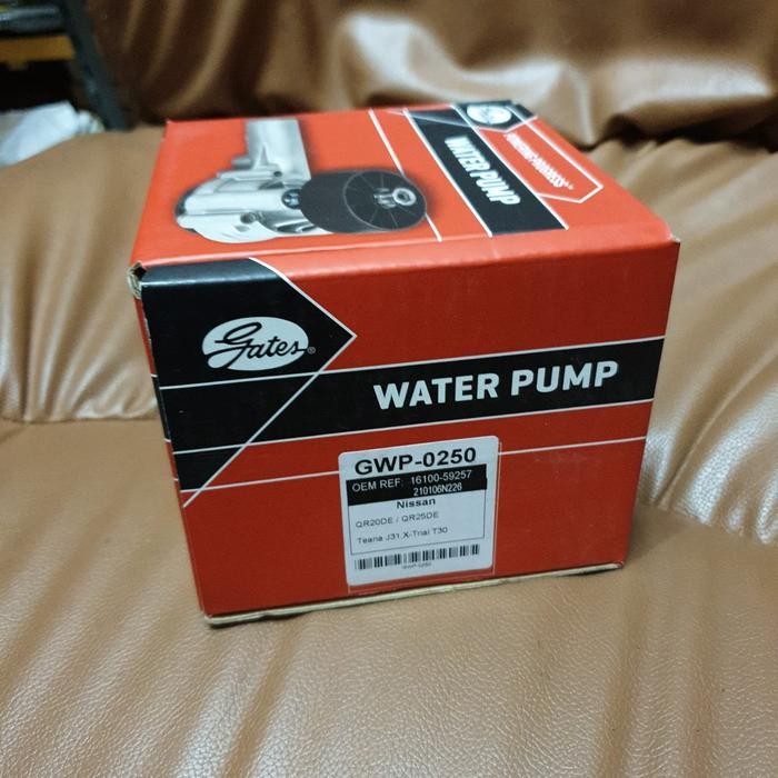 Waterpump X-Trail T30 / T31 2.5 / Serena C24 Gates