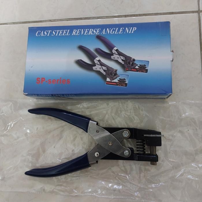 

Bisa Spk! Punch Pembolong Id Card Siku Sudut