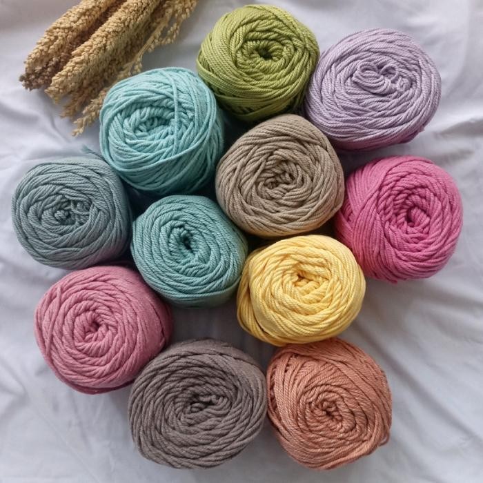 

New 2 mm 100 gr Benang Macrame Semipoly 2 mm 100 gram Kerajinan Tangani Kualitas Premium Tali Katun