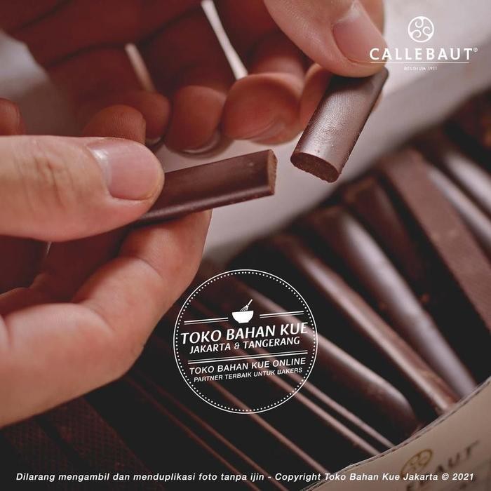 

Stok Baru Callebaut Dark Chocolate Repack 100gr Baton Baking Sticks 44% Coklat Batons Stick Cocoa