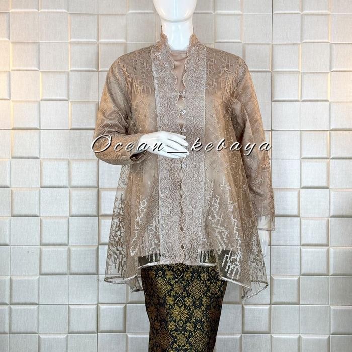 Kebaya Outer Bordir Motif Mawar