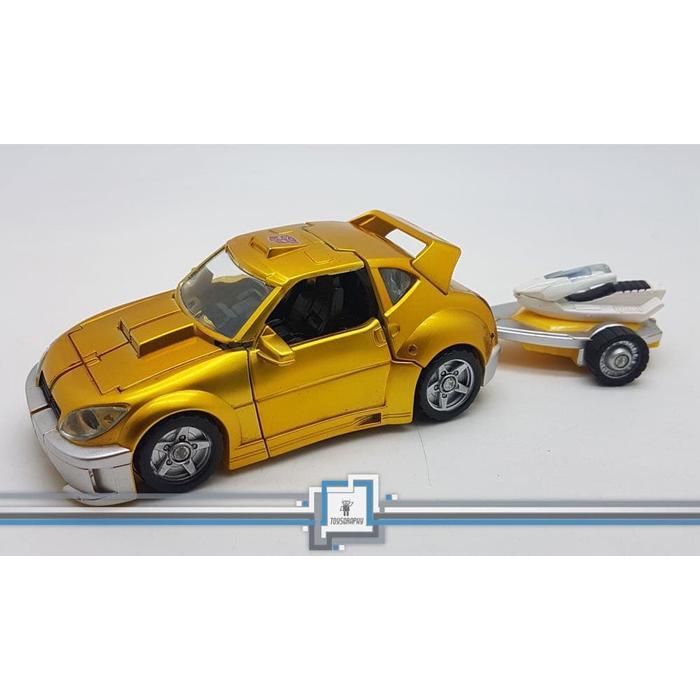 HOT SALE TRANSFORMERS UNITED BUMBLEBEE TAKARA UN07 / HENKEI CLASSIC GENERATION TERMURAH
