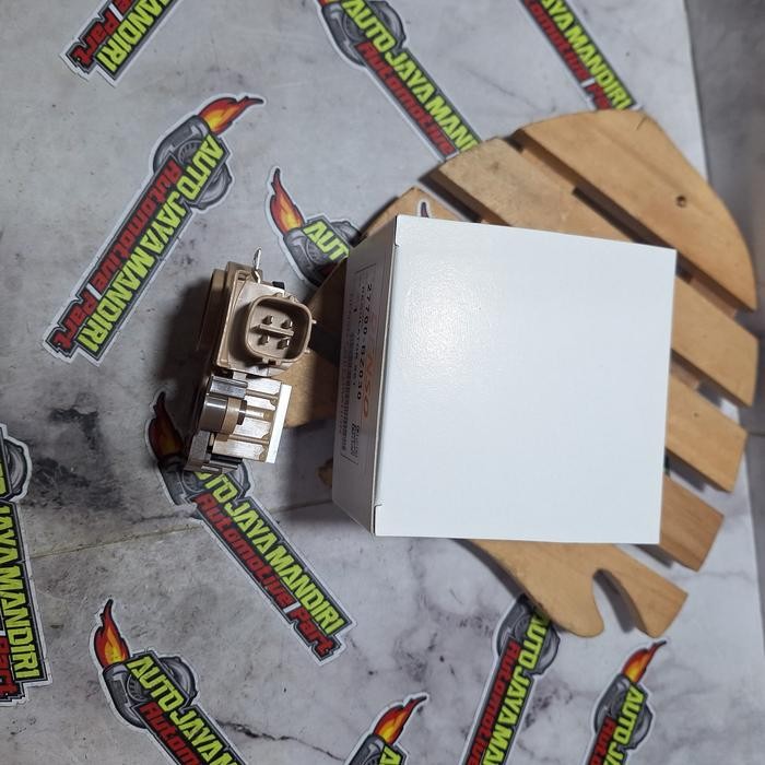 IC REGULATOR/IC ALTERNATOR/IC DINAMO CAS AMPERE SIGRA CALYA MERK DENSO 27700-BZ030