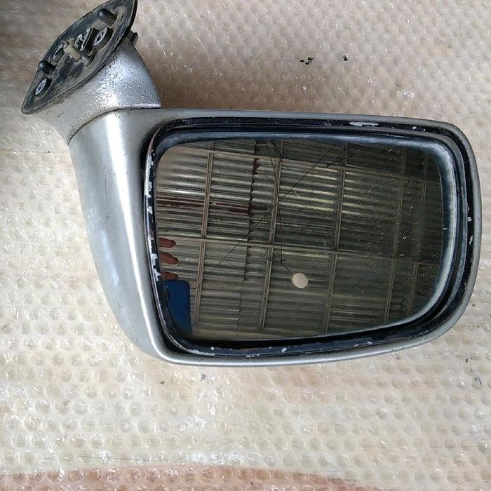Spion Kiri Hyundai Trajet Original